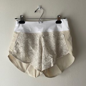 NWT Outdoor Voices Hudson 4” Short S